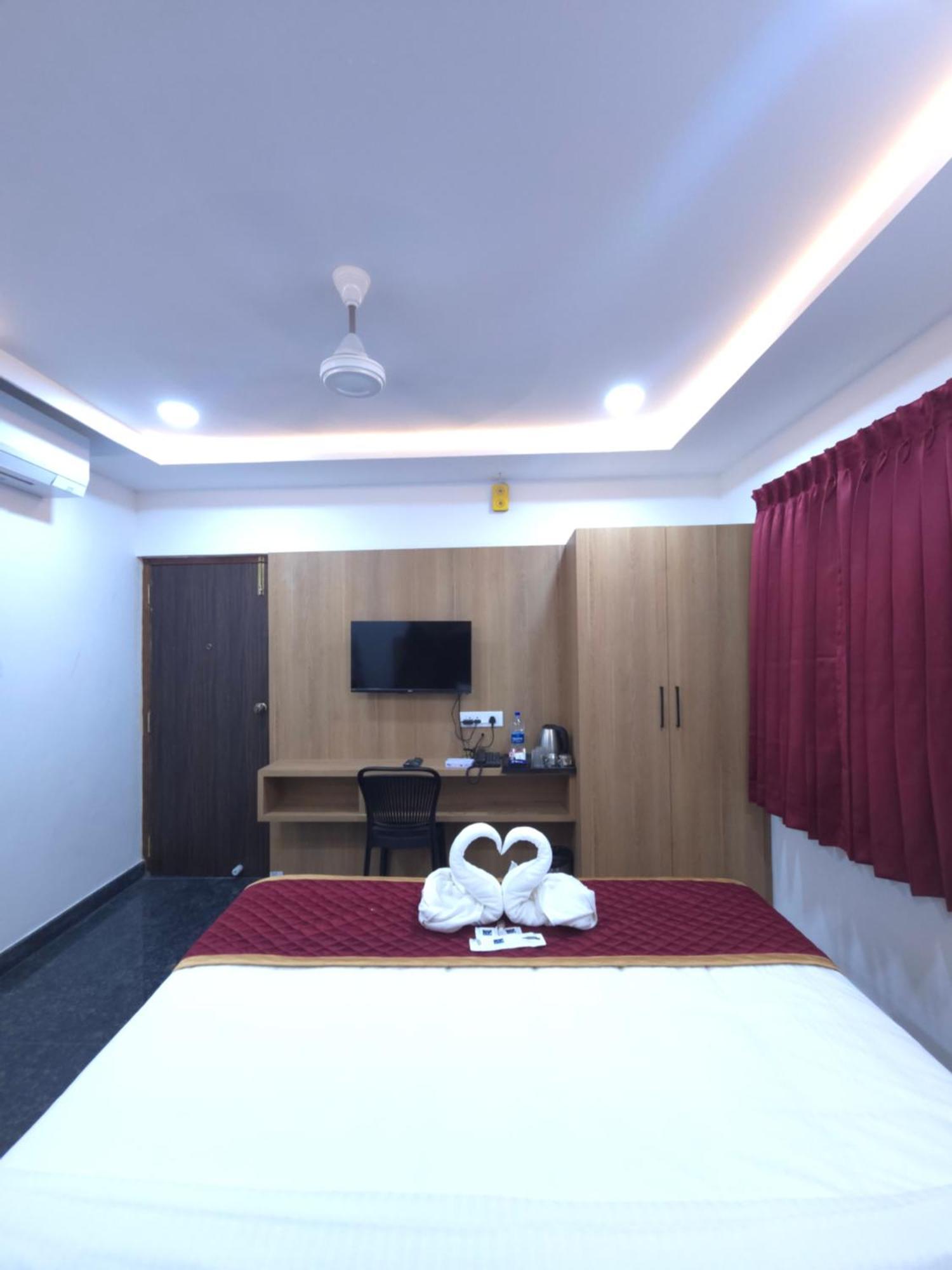 Готель Shreem Sesha Sai Residency Тіруваннамалай Екстер'єр фото